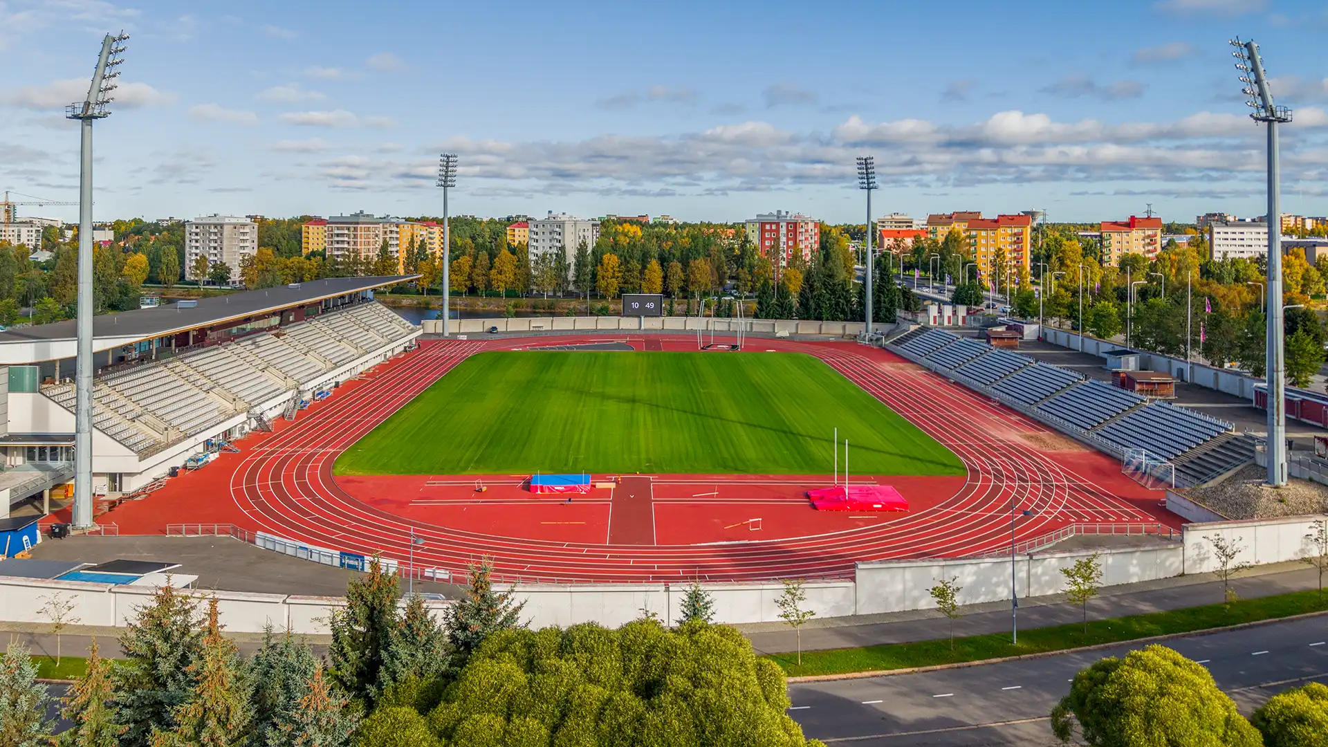 Raatin stadionin urheilukenttäalueen suunnittelu - Referenssi - Aluetaito Oy