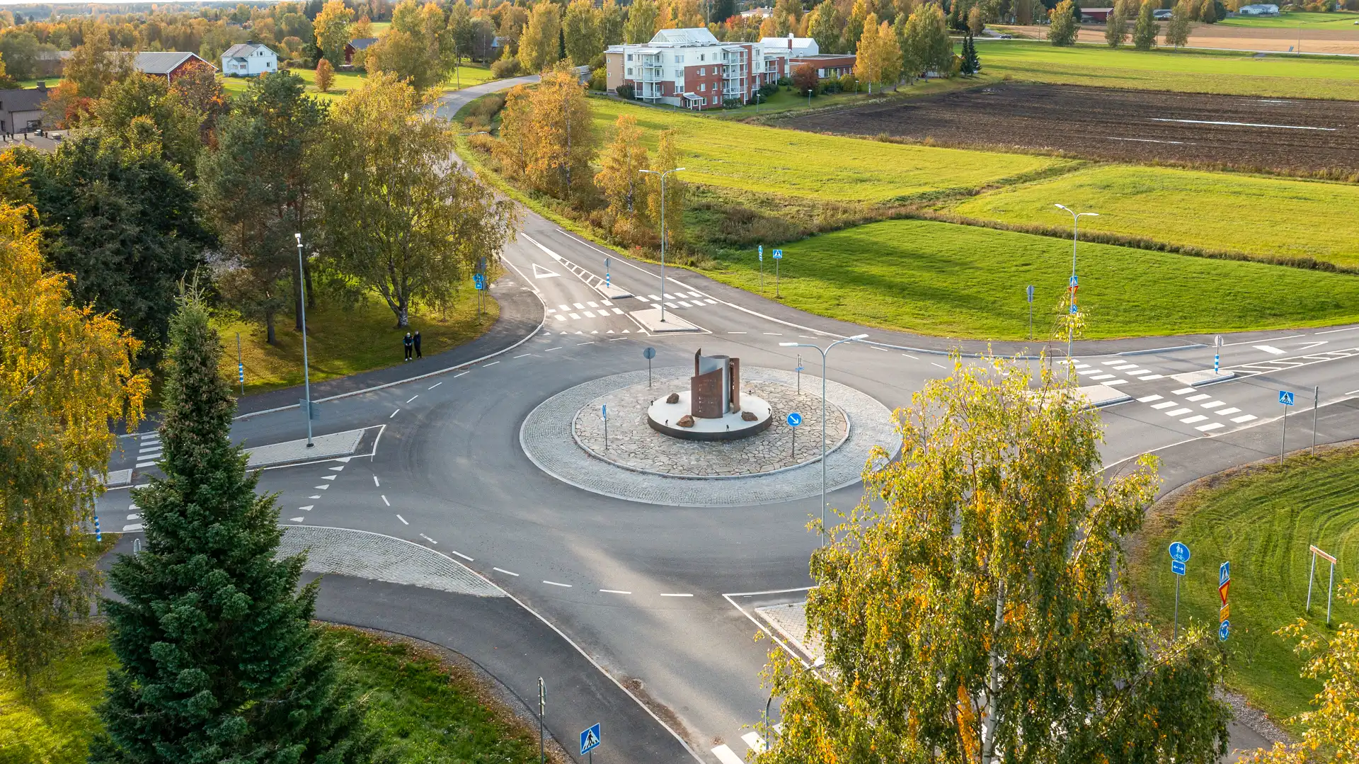 Kärnän kiertoliittymän saneeraus - Referenssi - Aluetaito Oy