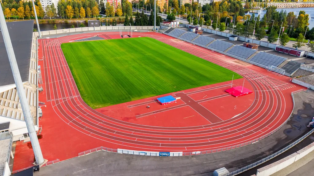 Raatin stadionin urheilukenttäalueen suunnittelu - Referenssi - Aluetaito Oy
