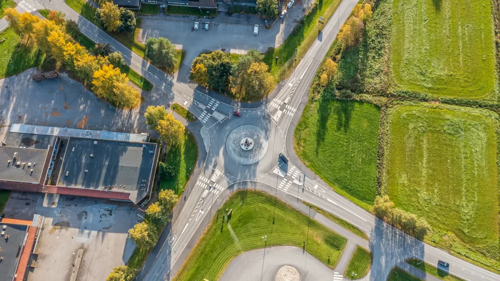 Kärnän kiertoliittymän saneeraus - Referenssi - Aluetaito Oy